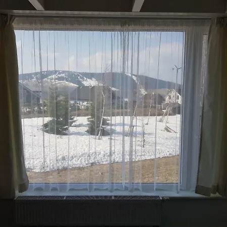 Апартаменты 124/1 *